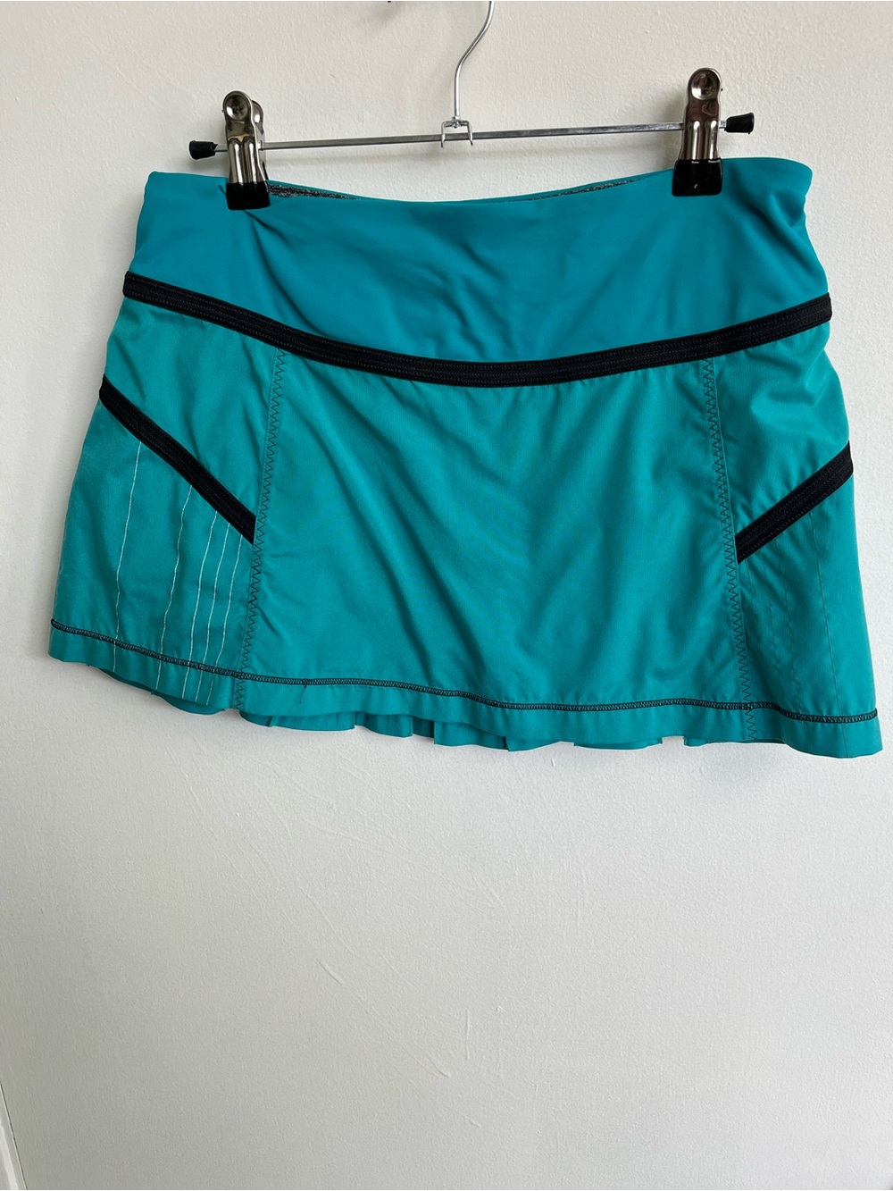 lululemon athletica Teal Skort with Black Trim